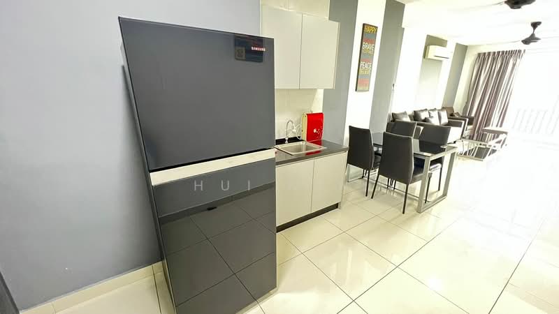 KSL Residence @ Daya untuk Untuk Disewa - RM 2,000 /bulan, Mac 2026 - Kitchen - PropertyGuru.com.my