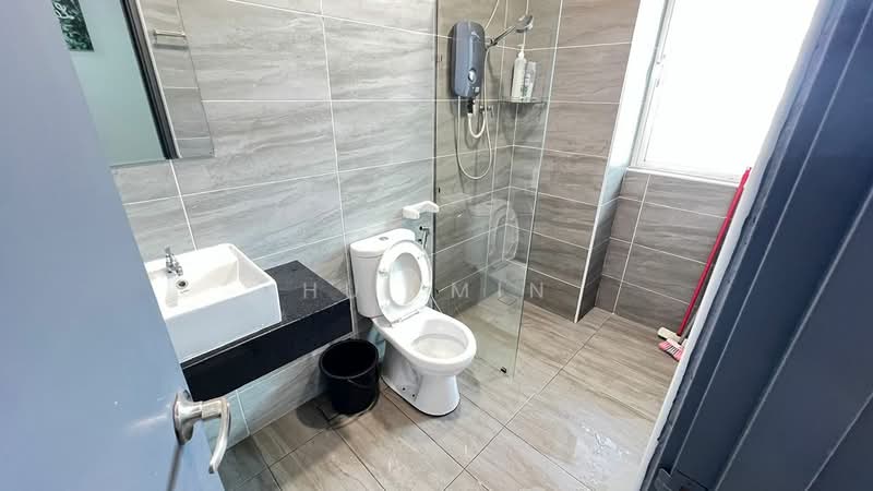 KSL Residence @ Daya untuk Untuk Disewa - RM 2,000 /bulan, Mac 2026 - Bathroom - PropertyGuru.com.my