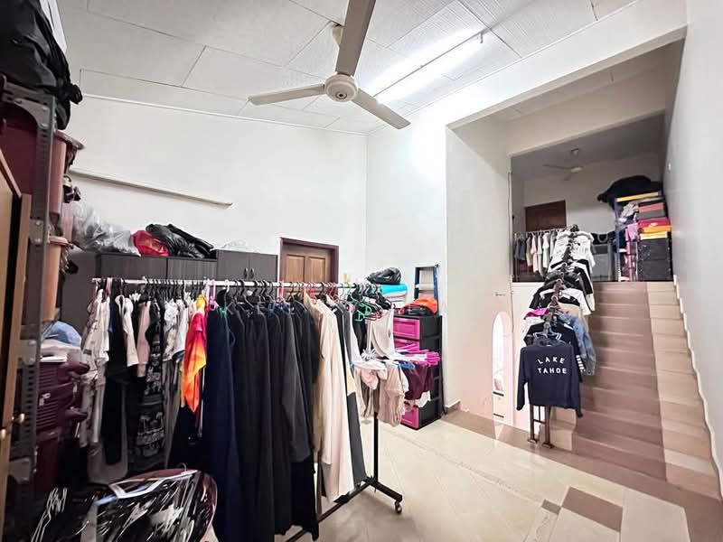 1.5-storey Terraced House for Sale in Taman Bukit Maluri (Kepong) - Kelly Lai - Interior - PropertyGuru.com.my