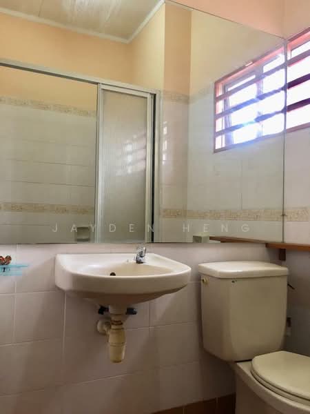 2-storey Terraced House for Sale in Putra Heights (Subang Jaya) - Jayden Heng - Bathroom - PropertyGuru.com.my