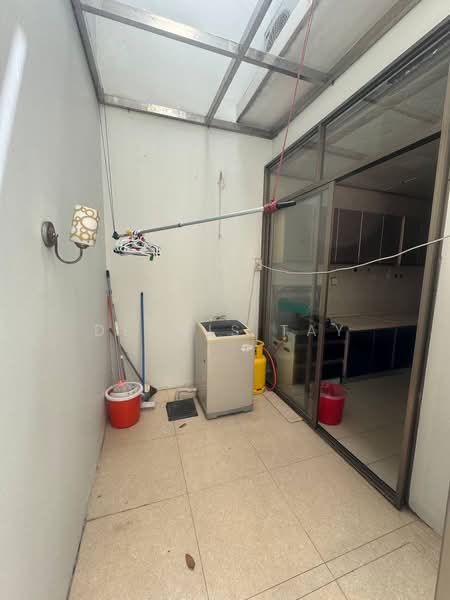 Bayu Puteri Double Storey ( jalan bayu puteri 3/1 ) untuk Untuk Disewa - RM 3,500 /bulan, Mac 2026 - Interior - PropertyGuru.com.my