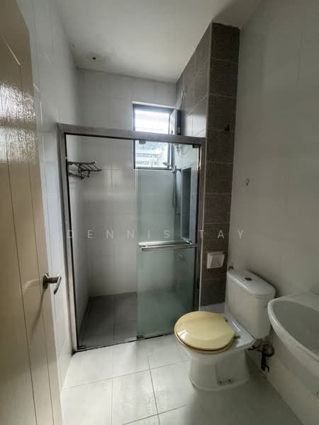 Bayu Puteri Double Storey ( jalan bayu puteri 3/1 ) untuk Untuk Disewa - RM 3,500 /bulan, Mac 2026 - Bathroom - PropertyGuru.com.my