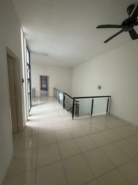 Bayu Puteri Double Storey ( jalan bayu puteri 3/1 ) untuk Untuk Disewa - RM 3,500 /bulan, Mac 2026 - Interior - PropertyGuru.com.my