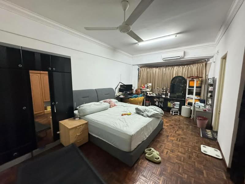 2-storey Terraced House for Sale in Taman Mount Austin (Tebrau) - Ilsa Chin - Bedroom - PropertyGuru.com.my