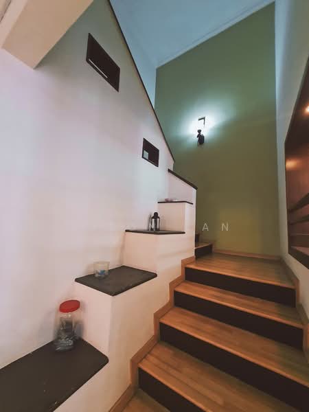 Untuk Disewa - Putra Heights Putra Permai 2 Storey Landed [ PARTFURNISH 26X75 GATEDGUARDED ]