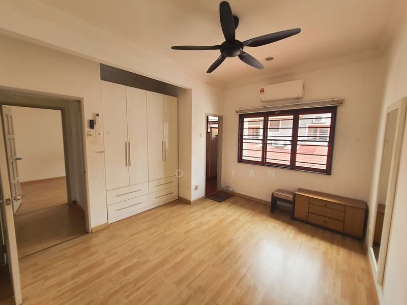 Untuk Disewa - Putra Heights Putra Permai 2 Storey Landed [ PARTFURNISH 26X75 GATEDGUARDED ]