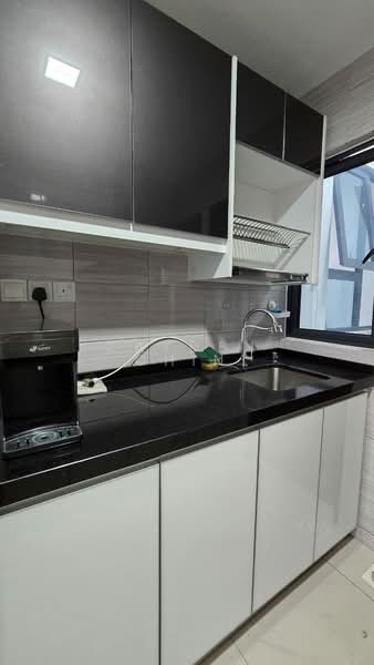 Service Residence for Sale at Symphony Tower (Menara Simfoni) - Cayden Chin - Kitchen - PropertyGuru.com.my