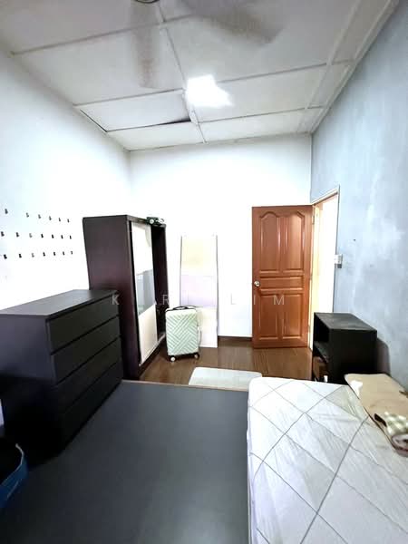 Taman Perling untuk Untuk Dijual - RM 568,000, Mac 2026 - Bedroom - PropertyGuru.com.my