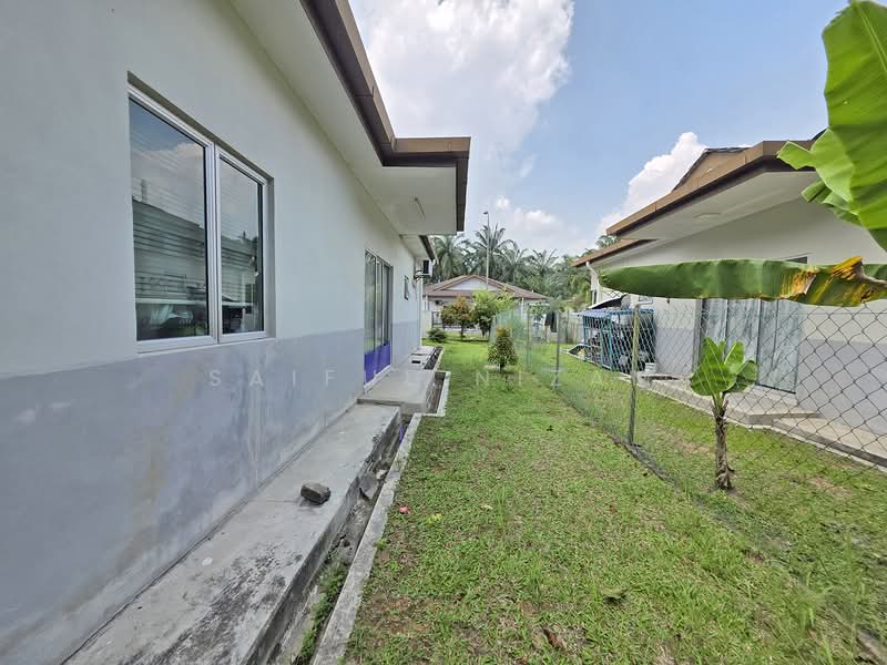 Semi-Detached House for Sale in Banting (Selangor) - Saiful Nizam - Exterior - PropertyGuru.com.my