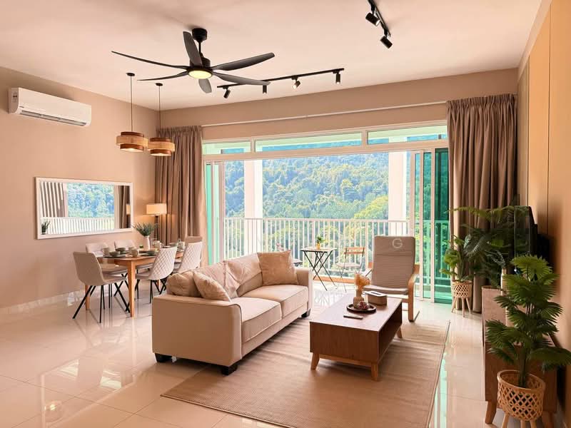 Ferringhi Residence 2 untuk Untuk Disewa - RM 4,500 /bulan, Mac 2026 - Living Room - PropertyGuru.com.my