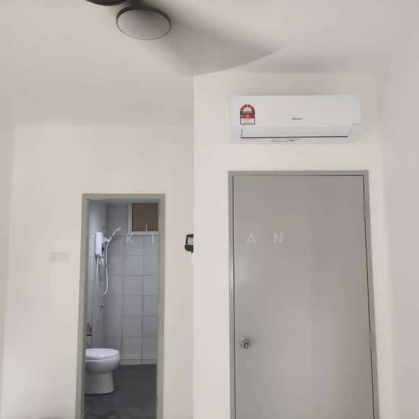 Fairview Residence untuk Untuk Disewa - RM 1,400 /bulan, Mac 2026 - Bathroom - PropertyGuru.com.my