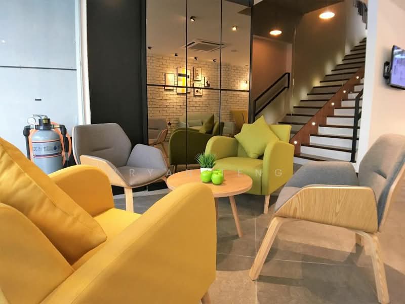 HOTEL SALE AT GEORGETOWN 4 STOREY MOVE IN CONDITION READY TO TAKE OVER 18 ROOM untuk Untuk Dijual - RM 7,500,000, Mac 2026 - Living Room - PropertyGuru.com.my