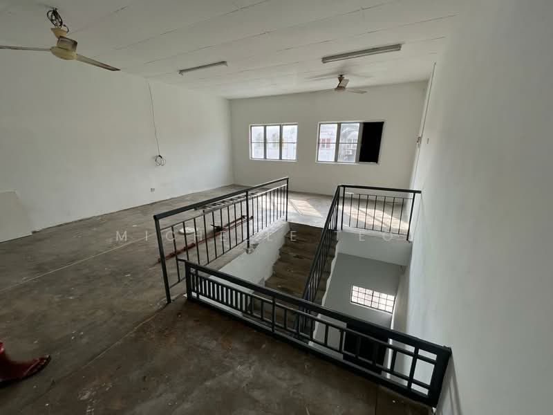 Terrace Factory for Sale in Serdang (Seri Kembangan) - Michelle Teoh - Interior - PropertyGuru.com.my