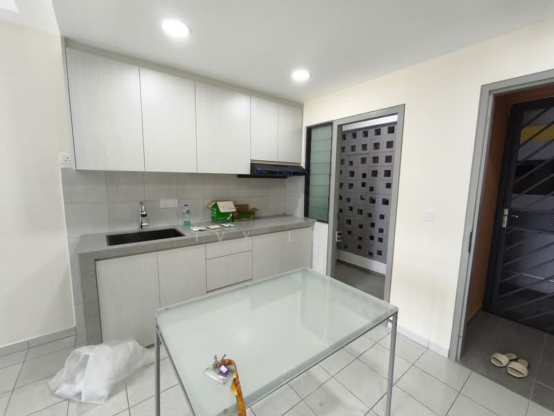 Apartment for Rent at Residensi Aman Jalil - IVY LEE - Kitchen - PropertyGuru.com.my