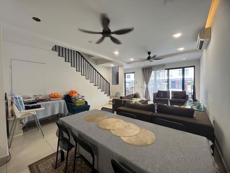 Elmina Green 1 untuk Untuk Dijual - RM 740,000, Mac 2026 - Living Room - PropertyGuru.com.my