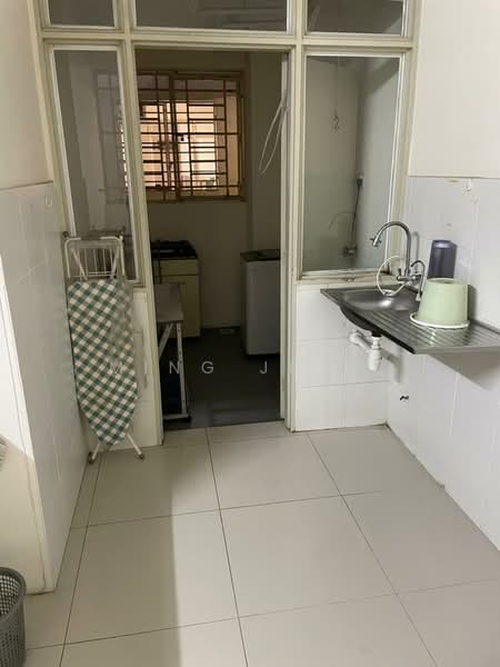 Condominium for Rent at Platinum Lake PV 16 - Ming Ju Li - Kitchen - PropertyGuru.com.my