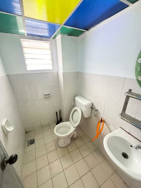 Sri Ehsan untuk Untuk Dijual - RM 270,000, Mac 2026 - Bathroom 1 - PropertyGuru.com.my
