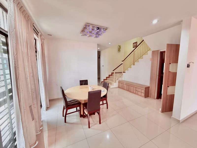 Cluster House for Sale in Horizon Hills (Iskandar Puteri (Nusajaya)) - Eric Lee - Dining Room - PropertyGuru.com.my