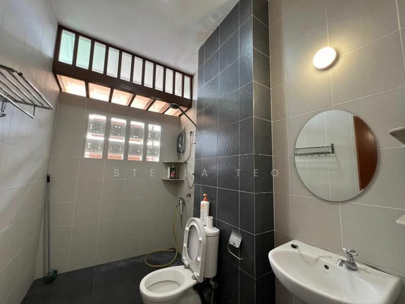 Cluster House for Sale in Skudai (Johor) - Stella Teo - Bathroom - PropertyGuru.com.my