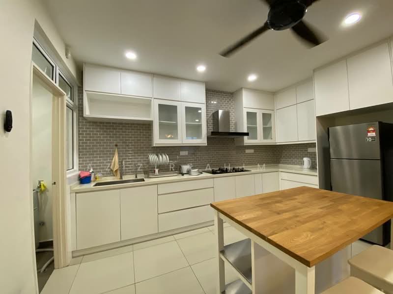 Dwiputra Residences untuk Untuk Dijual - RM 530,000, Mac 2026 - Kitchen - PropertyGuru.com.my