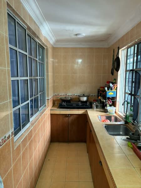 Townhouse for Sale in Taman Mega Jaya (Ampang) - Alvin Seah - Kitchen - PropertyGuru.com.my