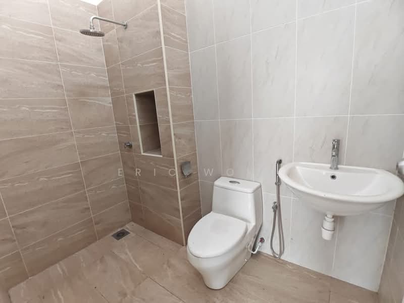Cluster House for Sale in Iskandar Puteri (Nusajaya) (Johor) - Eric Wong - Bathroom - PropertyGuru.com.my