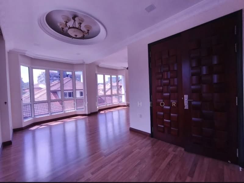 For Sale - Taman Naga Emas