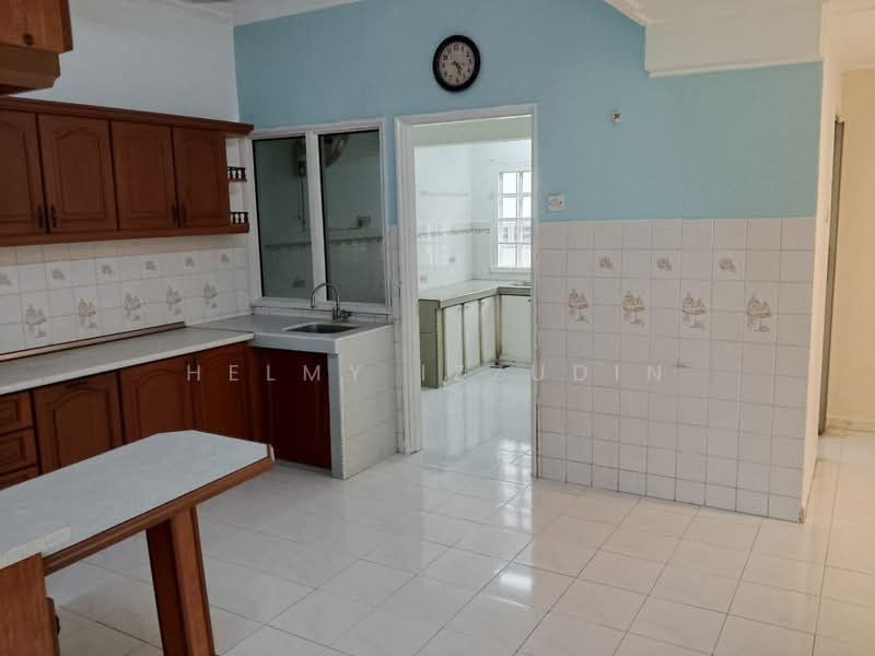 2-storey Terraced House for Sale in Usj 9 (Subang Jaya) - HELMY IZZUDIN - Kitchen - PropertyGuru.com.my