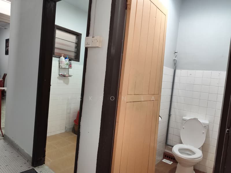 Taman Ehsan untuk Untuk Dijual - RM 600,000, Mac 2026 - Bathroom - PropertyGuru.com.my