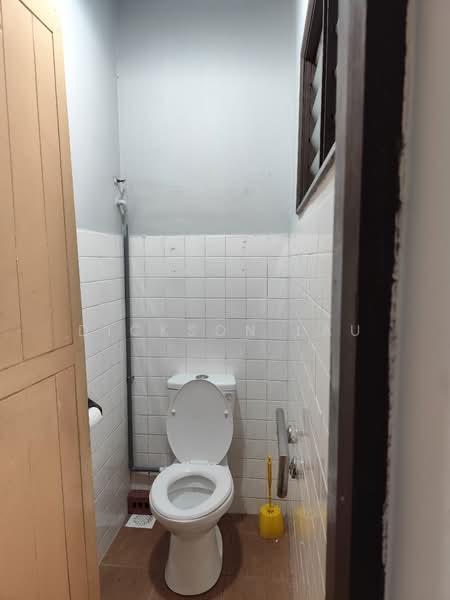 Taman Ehsan untuk Untuk Dijual - RM 600,000, Mac 2026 - Bathroom - PropertyGuru.com.my