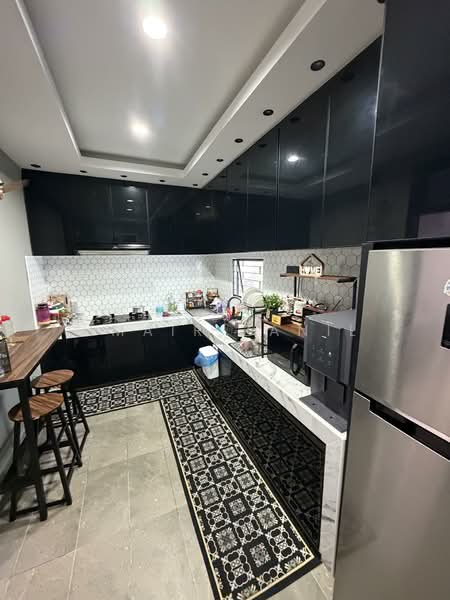 2-storey Terraced House for Sale in Bandar Putra (Kulai) - UMAIR ZANIL - Kitchen - PropertyGuru.com.my