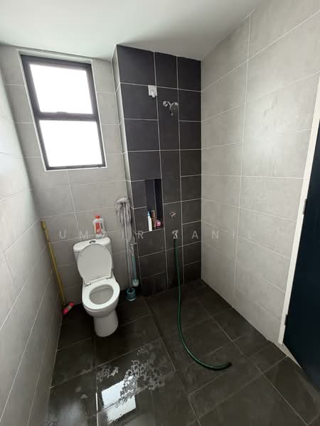 2-storey Terraced House for Sale in Bandar Putra (Kulai) - UMAIR ZANIL - Bathroom - PropertyGuru.com.my