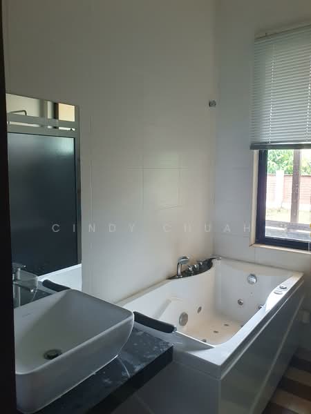 Teluki Bukit Sentosa Rawang untuk Untuk Dijual - RM 1,500,000, Mac 2026 - Bathroom - PropertyGuru.com.my