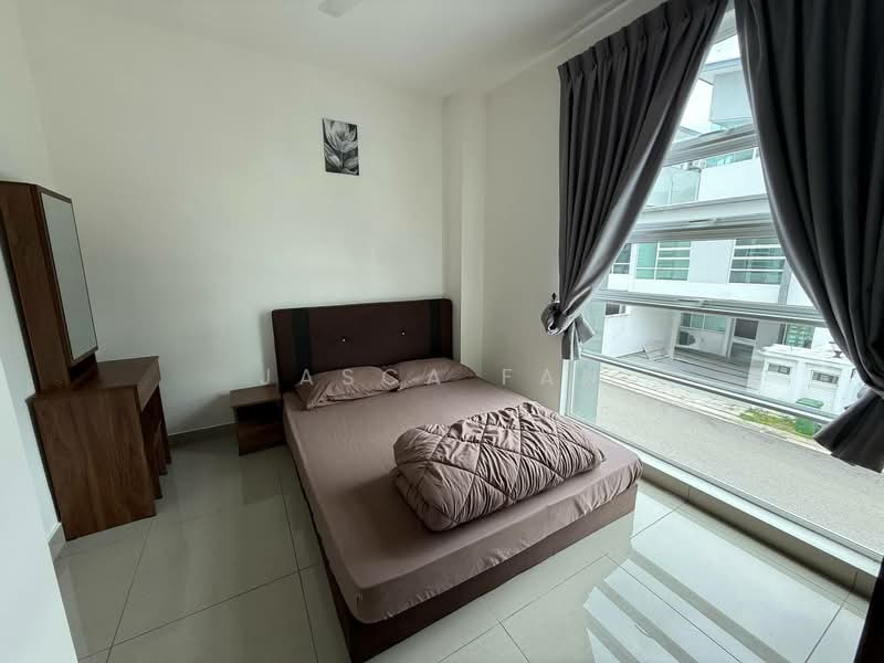 3-storey Terraced House for Sale in Taman Seri Austin (Tebrau) - Jasca Fan - Bedroom - PropertyGuru.com.my