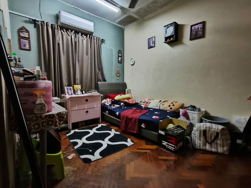 2-storey Terraced House for Sale in Bandar Sri Damansara (Selangor) - Jimmy Tan - Bedroom - PropertyGuru.com.my