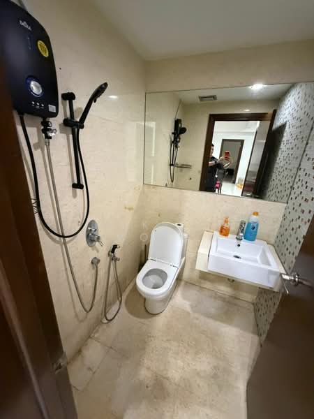 Regalia Residence untuk Untuk Disewa - RM 2,500 /bulan, Mac 2026 - Bathroom - PropertyGuru.com.my
