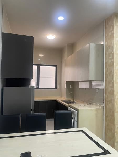 Condominium for Rent at Bay Laurel @ Country Garden Danga Bay - Kevin Lim - Kitchen - PropertyGuru.com.my