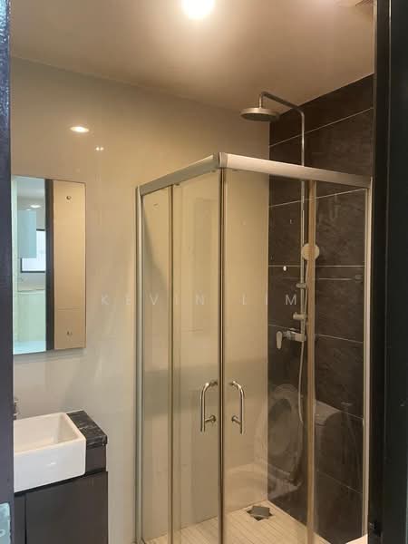 Condominium for Rent at Bay Laurel @ Country Garden Danga Bay - Kevin Lim - Bathroom - PropertyGuru.com.my