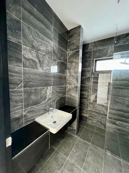 Cluster House for Sale in Johor Bahru (Johor) - Le Yang - Bathroom - PropertyGuru.com.my