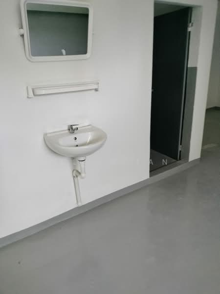 Terraced House for Rent in Bayan Lepas (Penang) - Kelvin Tan - Bathroom - PropertyGuru.com.my