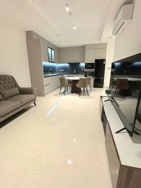 Marriott Residence @ Gurney untuk Untuk Dijual - RM 1,780,000, Mac 2026 - Living Room - PropertyGuru.com.my