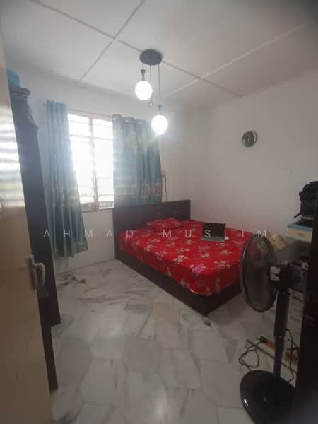 Taman Sri Serdang untuk Untuk Dijual - RM 165,000, Mac 2026 - PropertyGuru.com.my