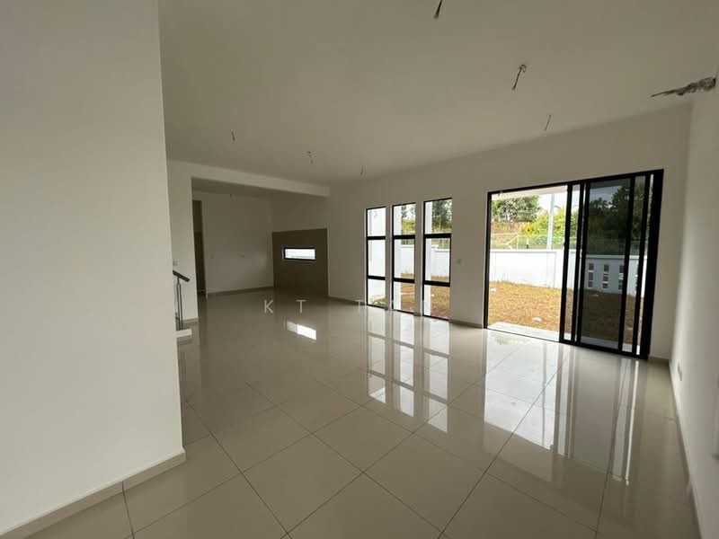 Taman Desa Tebrau - Cello 3C untuk Untuk Dijual - RM 1,580,000, Mac 2026 - Living Room - PropertyGuru.com.my