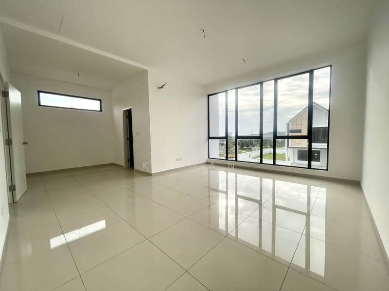 Rumah Teres untuk Dijual di Taman Desa Tebrau (Tebrau) - KT Tan - Living Room - PropertyGuru.com.my