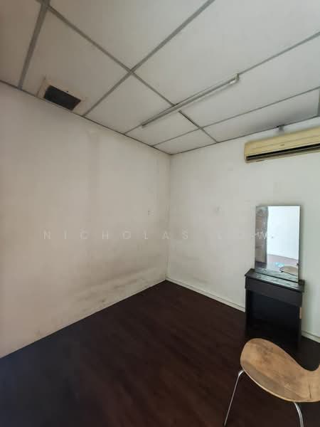 Office for Rent in Bandar Uda Utama (Johor Bahru) - Nicholas Low - Interior - PropertyGuru.com.my