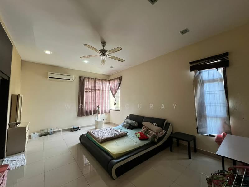 2-storey Terraced House for Sale in Austin (Johor Bahru) - Wong Ouray - Bedroom - PropertyGuru.com.my
