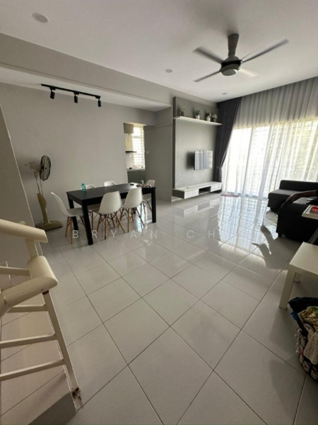 Townhouse for Sale in Seri Kembangan (Selangor) - Bryan Cho - Living Room - PropertyGuru.com.my