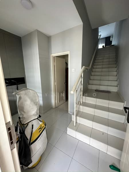 Townhouse for Sale in Seri Kembangan (Selangor) - Bryan Cho - Entrance - PropertyGuru.com.my