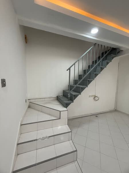 2-storey Terraced House for Sale in Taman Flora Jaya (Batu Pahat) - Marcus Tey - Interior - PropertyGuru.com.my