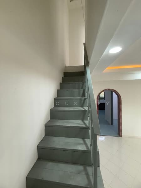 2-storey Terraced House for Sale in Taman Flora Jaya (Batu Pahat) - Marcus Tey - Interior - PropertyGuru.com.my